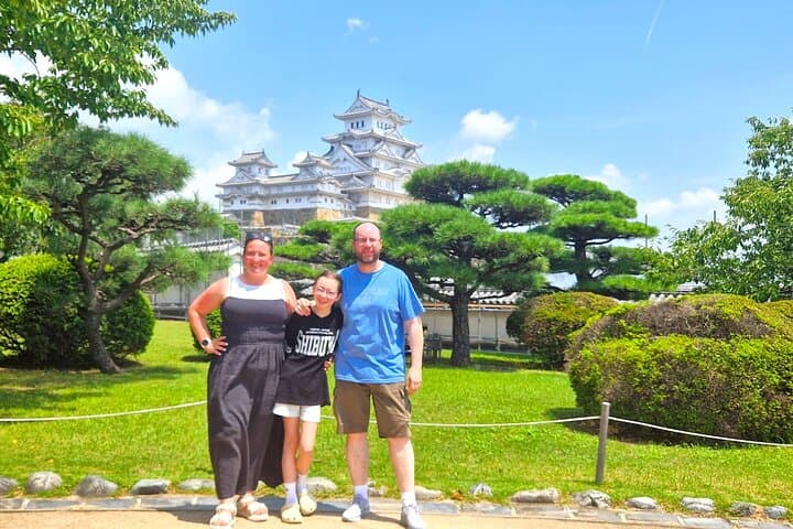 Explore Himeji Castle: Complete Guided Walk of Japan’s White Heron Fortress photo 2