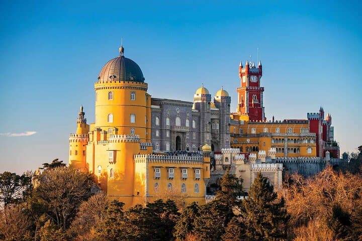 Sintra, Cabo da Roca & Cascais: Private Full-Day Tour from Lisbon
