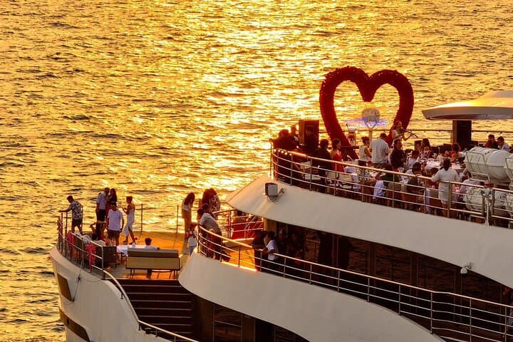 Phu Quoc Sunset Voyage: Cruise, Underwater Walk & Sunset Dinner Aboard Premium Cruise