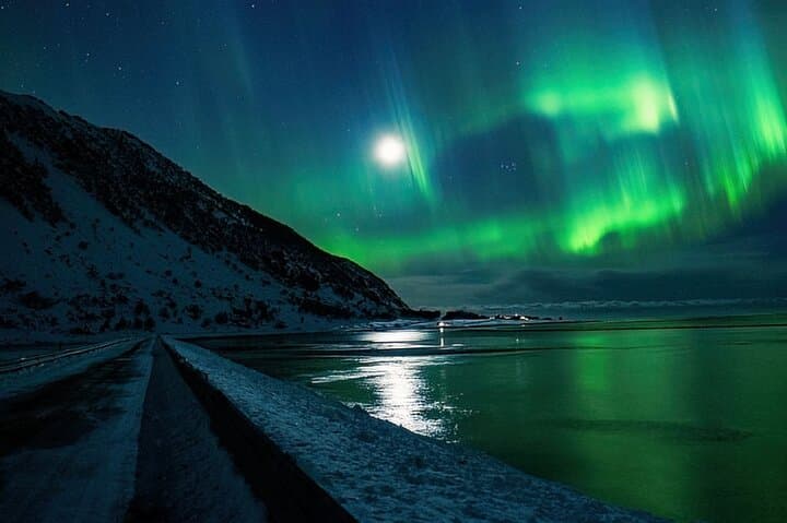 Chasing the Northern Lights in Lofoten: Small-Group Evening Tour photo 5