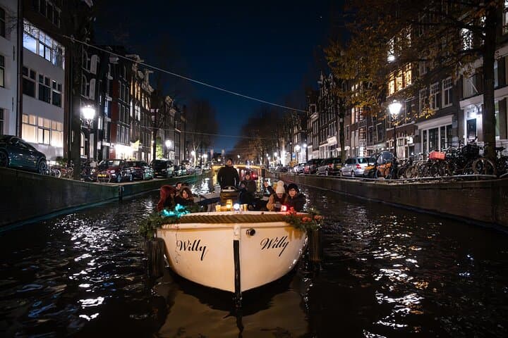 Amsterdam Light Festival Open Boat Cruise — 90-Min Canal Experience for Winter Nights