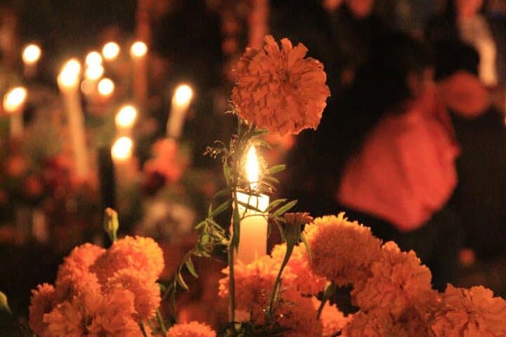 Night of the Dead in Michoacán: Patzcuaro Cemeteries, Purépecha Rituals & Pacanda Boat Ride