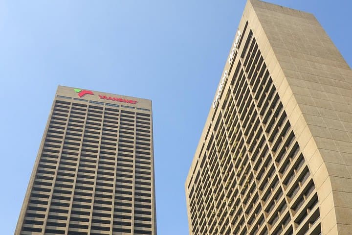Half-Day Johannesburg Sightseeing Tour — Constitution Hill, Maboneng & Nelson Mandela Bridge photo 4