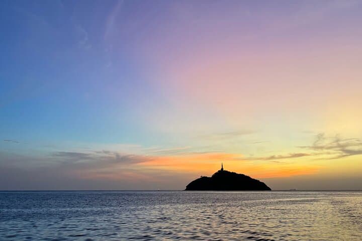 Santa Marta Sunset Sailing: Evening Catamaran Cruise in the Bay photo 6