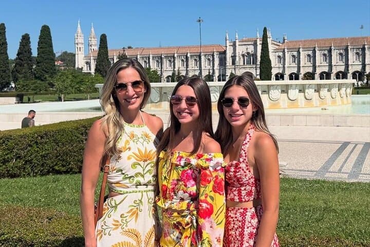 Lisbon Helicopter Tour & Belém Historic City Experience photo 4