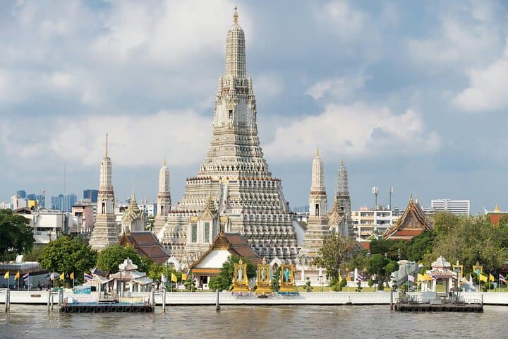 Bangkok Three-Temple Tour and Chao Phraya Boat Ride: Wat Pho to Wat Arun photo 3