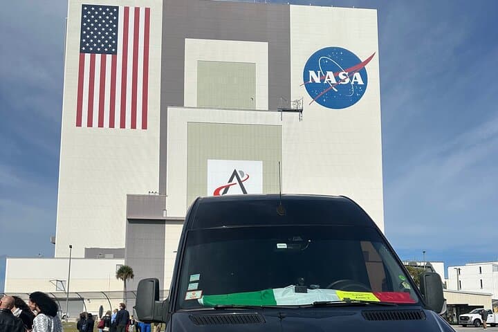 Orlando Airport to Port Canaveral Private Van Transfer — 11-Passenger Luxury Ride photo 6