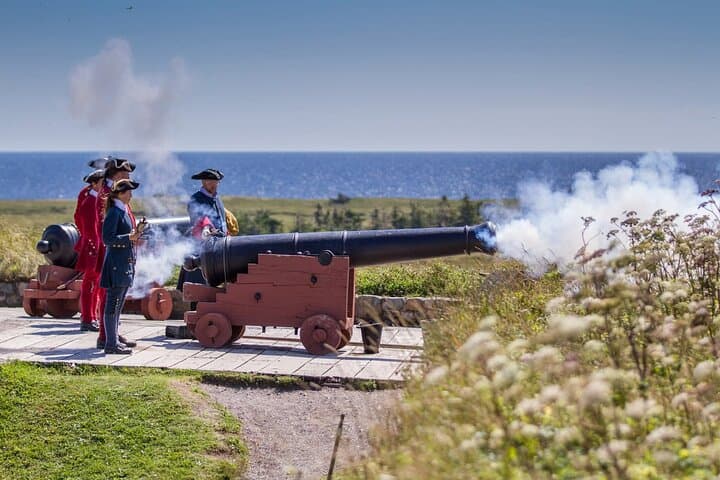 Louisbourg Fortress, Lighthouse and Cliffside Adventure Day Trip from Sydney photo 6