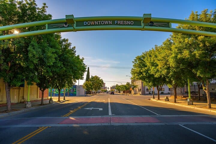 Fresno Mural District Art Walk: App-Led Downtown Scavenger Hunt photo 2