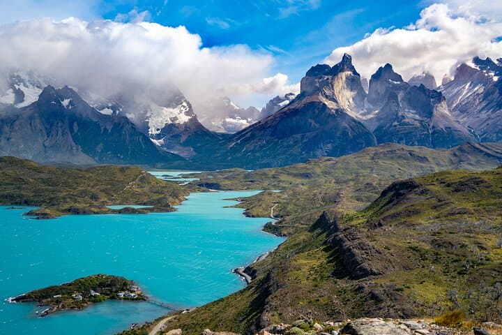 Two-Day Adventure Express: Base Torres & Aonikenk Trail in Torres del Paine