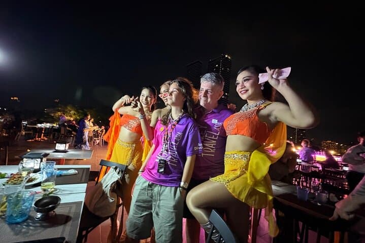 Bangkok Luxury White Dinner Cruise on the Chao Phraya: Free-Flow Wine, Live Music & Night Views photo 3