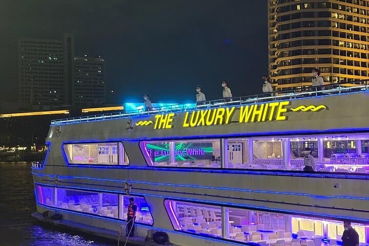 Bangkok Luxury White Dinner Cruise on the Chao Phraya: Free-Flow Wine, Live Music & Night Views photo 2