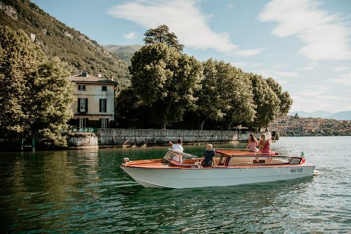 Lake Como Venetian Water Taxi: Luxurious 3-Hour Private Cruise photo 1