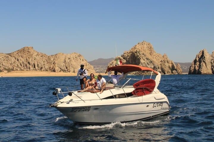 Private 34ft Yacht Charter in Cabo San Lucas — Luxury Bayliner Cruise to The Arch photo 3