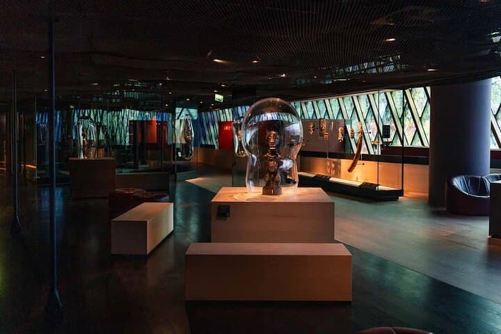 Skip-the-Line Ticket: Musee du Quai Branly Jacques Chirac — Indigenous Arts & Rooftop Eiffel Views