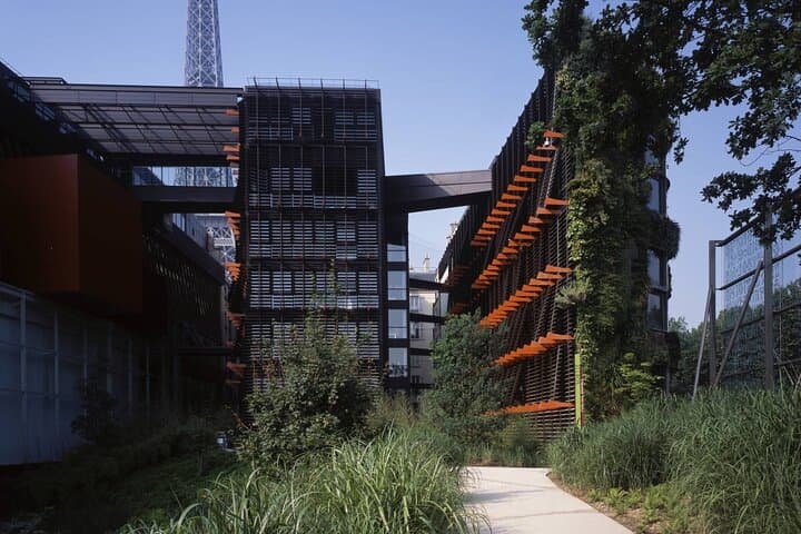 Skip-the-Line Ticket: Musee du Quai Branly Jacques Chirac — Indigenous Arts & Rooftop Eiffel Views photo 4