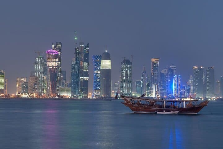 Doha Sunset Dhow Cruise: Evening Dhow Sail Along the Corniche photo 5