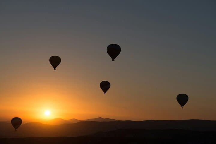 Sunrise Hot Air Balloon Over Marrakech Palmeraie and Berber Breakfast photo 4