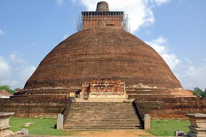 Anuradhapura Sacred City Day Tour: Explore Sri Lanka's Ancient Capital photo 4