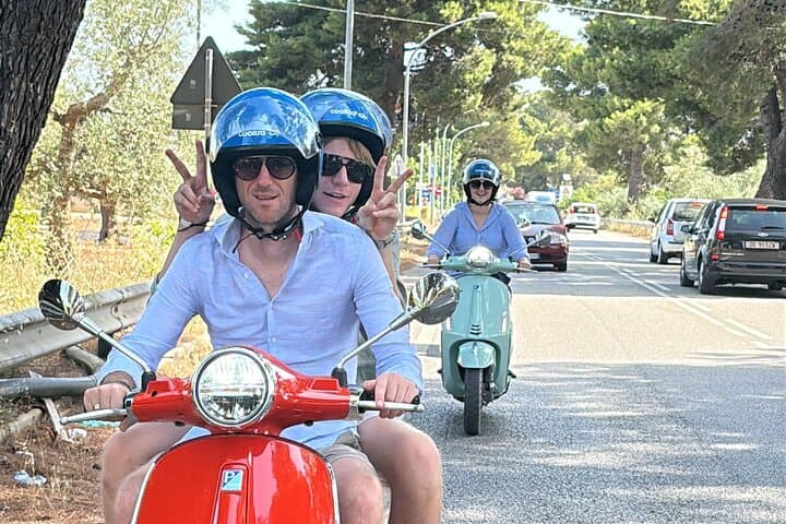 Vespa Coastal Route: Polignano a Mare to Conversano and Monopoli