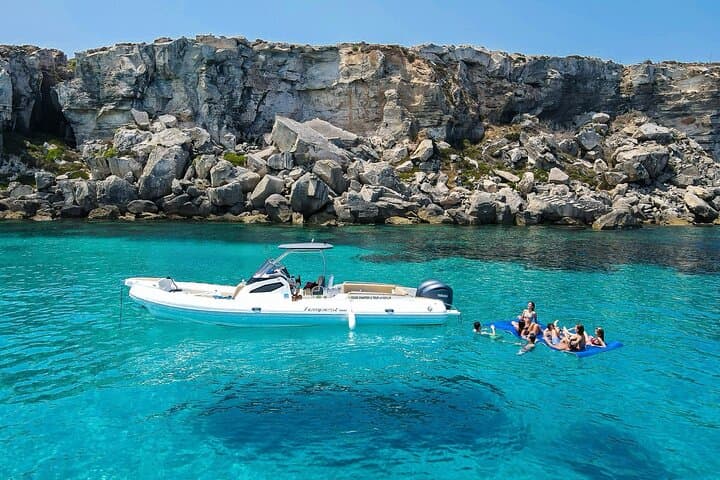 Egadi Islands Day Cruise from Trapani: Favignana & Levanzo Boat Tour