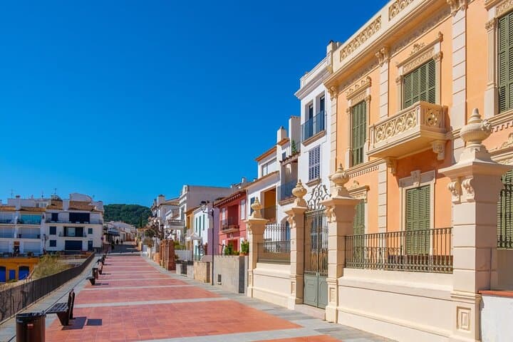 Custom Costa Brava Private Tours from Barcelona or Girona — Medieval Villages & Coastal Walks photo 3