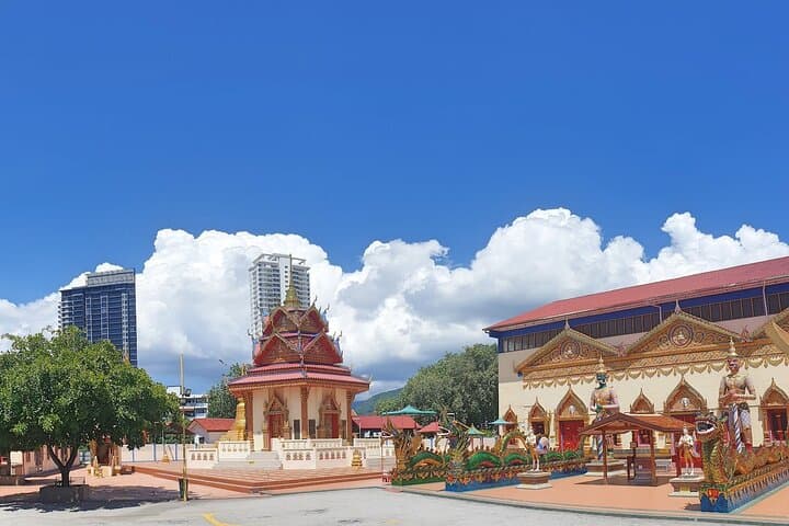 Penang City & Penang Hill Fast-Lane Tour — George Town, Kek Lok Si & Temples photo 4