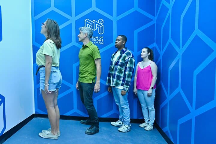 Explore Illusions at Museum of Illusions Houston — Interactive Exhibits & Photo Ops photo 6