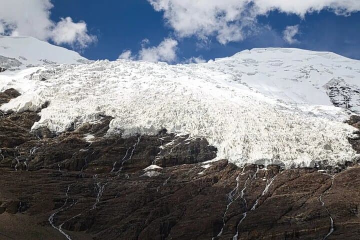 8-Day Tibet Small-Group Journey: Lhasa, Yamdrok Lake & Cultural Heartlands photo 3