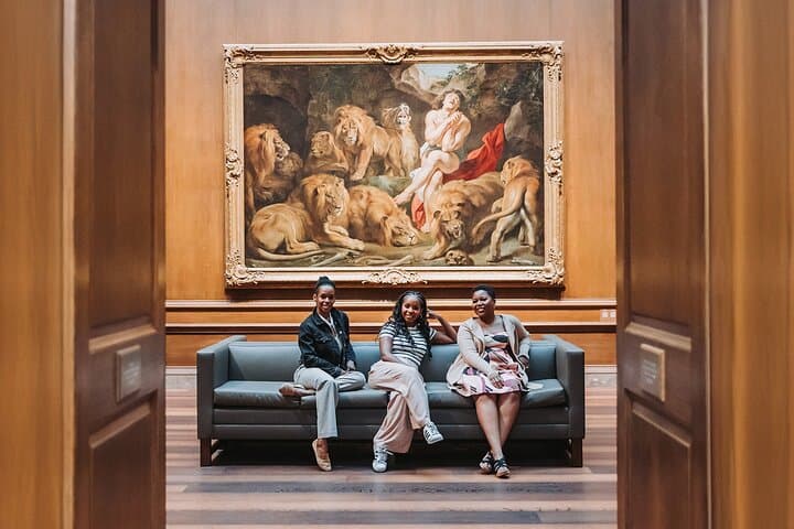 portrait-photography-session-national-gallery-of-art-washington-dc photo 3