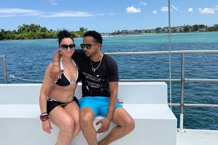 Clothing-Optional Catamaran Cruise in Negril: Couples-Only Snorkel, Caves & Sunset photo 6