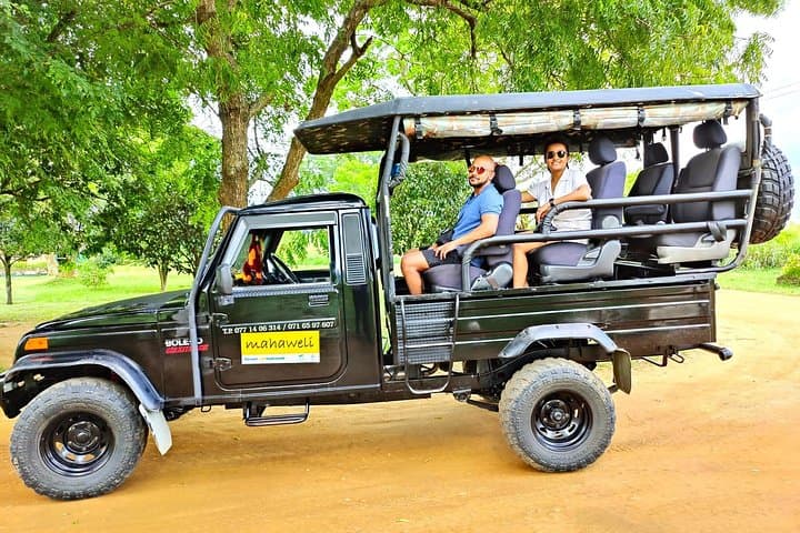 Udawalawe All-Inclusive Safari Tour: Elephant & Birdwatching Adventure