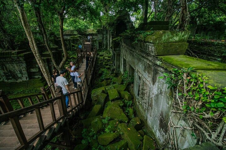 Angkor Wat 3-Day Private Tour: Kulen Waterfall, Beng Mealea & Sunrise to Sunset