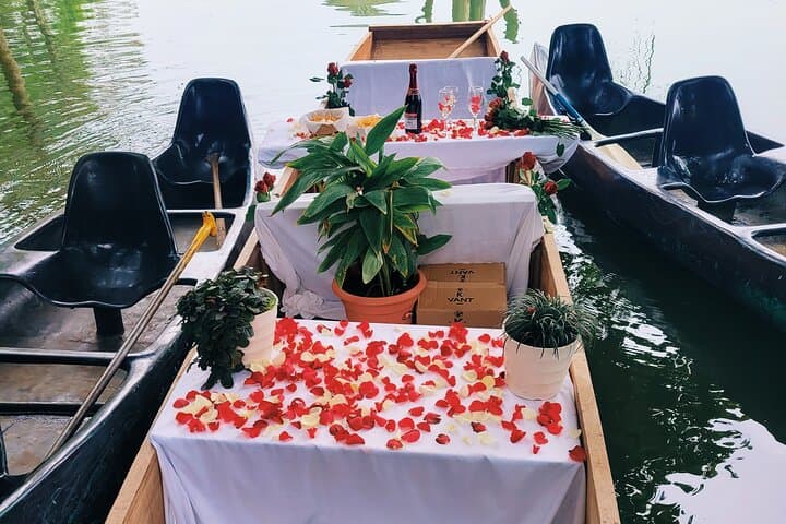 Lake Duluti Luxury Canoe Tour: Paddle Arusha’s Caldera Lake photo 4