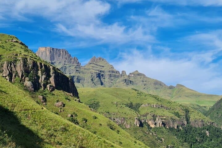Half-Day Drakensberg Hike from Durban — uKhahlamba Peaks & Raptors photo 6