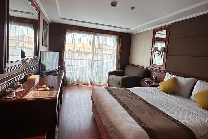 Luxor to Aswan Nile Cruise — 4-Night Luxury Cruise with Abu Simbel & Balloon Ride photo 5