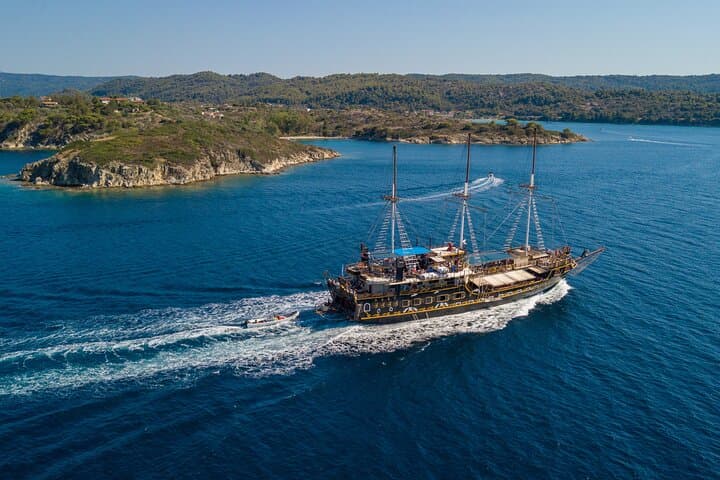 Blue Lagoon Cruise to Diaporos Island — Day Trip from Thessaloniki photo 2