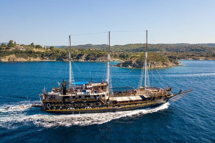 Blue Lagoon Cruise to Diaporos Island — Day Trip from Thessaloniki photo 5