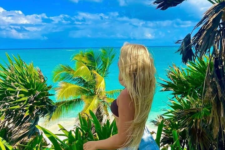 Tulum Ruins & Casa Tortuga Cenotes: Deluxe Day Trip from Cancun photo 5
