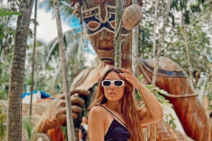 Tulum Ruins & Casa Tortuga Cenotes: Deluxe Day Trip from Cancun