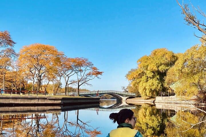Fall Colours Canoe Tour on Toronto Islands: Paddle Lagoons & City Skyline photo 2