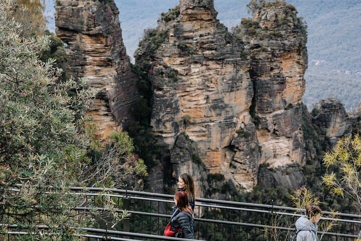 Blue Mountains Day Trip from Sydney: Wildlife Park, Waterfalls & Three Sisters photo 5