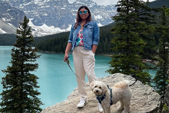 Dog-Friendly Banff Day Tour to Lake Louise & Moraine Lake photo 3