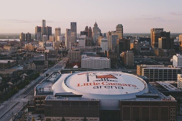 Experience Detroit Red Wings Hockey at Little Caesars Arena — Game Day Guide photo 4