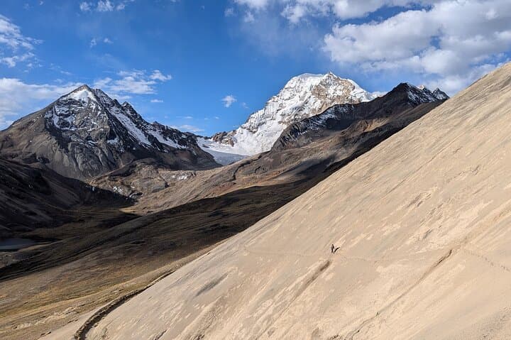 Charquini & Huayna Potosí Lagoons: Full-Day Hike from La Paz photo 3
