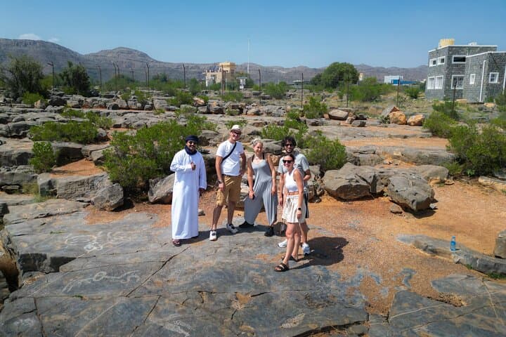 Full-Day 4WD Tour from Muscat to Nizwa, Jebel Akhdar & Birkat Al Mouz