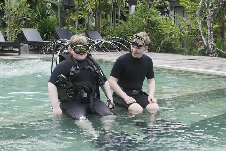 Koh Chang Discover Scuba Diving: 1-Day Two-Dive Intro for Non-Divers photo 2