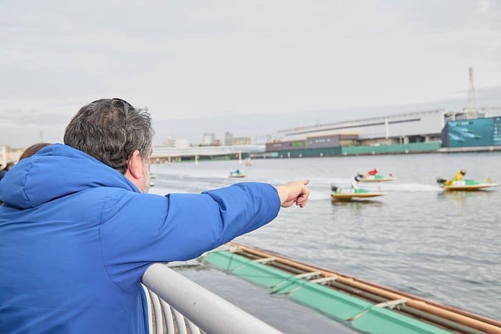 Amagasaki Boat Race & Retro Izakaya Experience Near Osaka photo 2