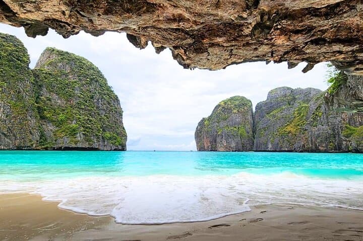 early-bird-phi-phi-speedboat-4-islands-full-day-snorkel-adventure photo 2