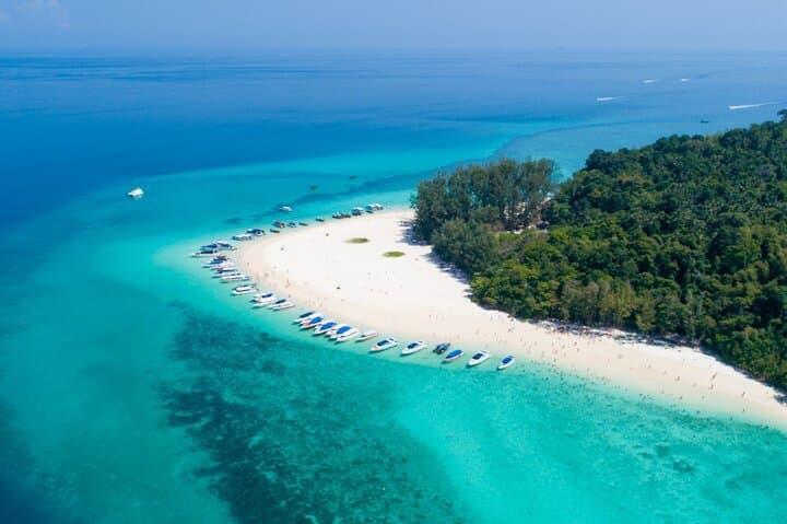 early-bird-phi-phi-speedboat-4-islands-full-day-snorkel-adventure photo 4